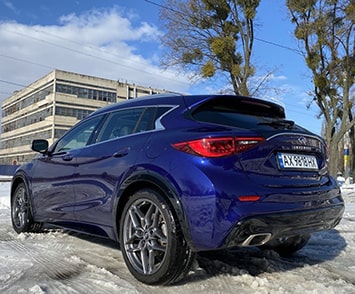 Infiniti_qx30_sport_2017